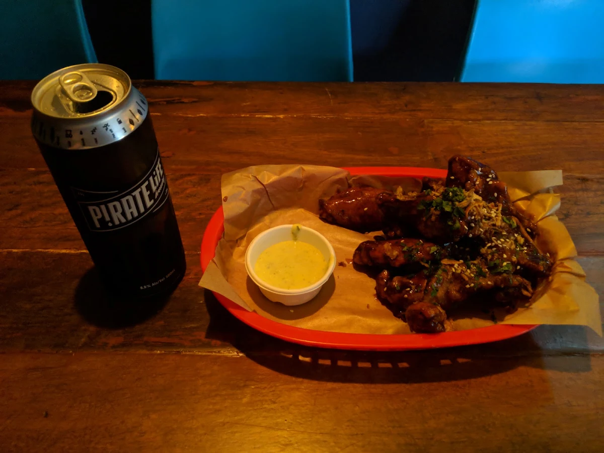 Chipotle Wings, Wings And Tins Darlinghurst