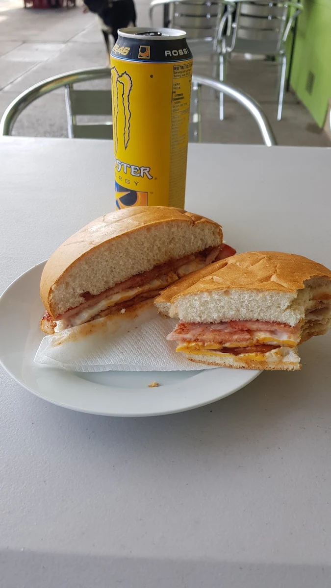 Bacon and Egg Rolls