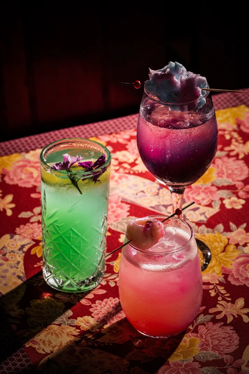 Highlights, Bar Hanami