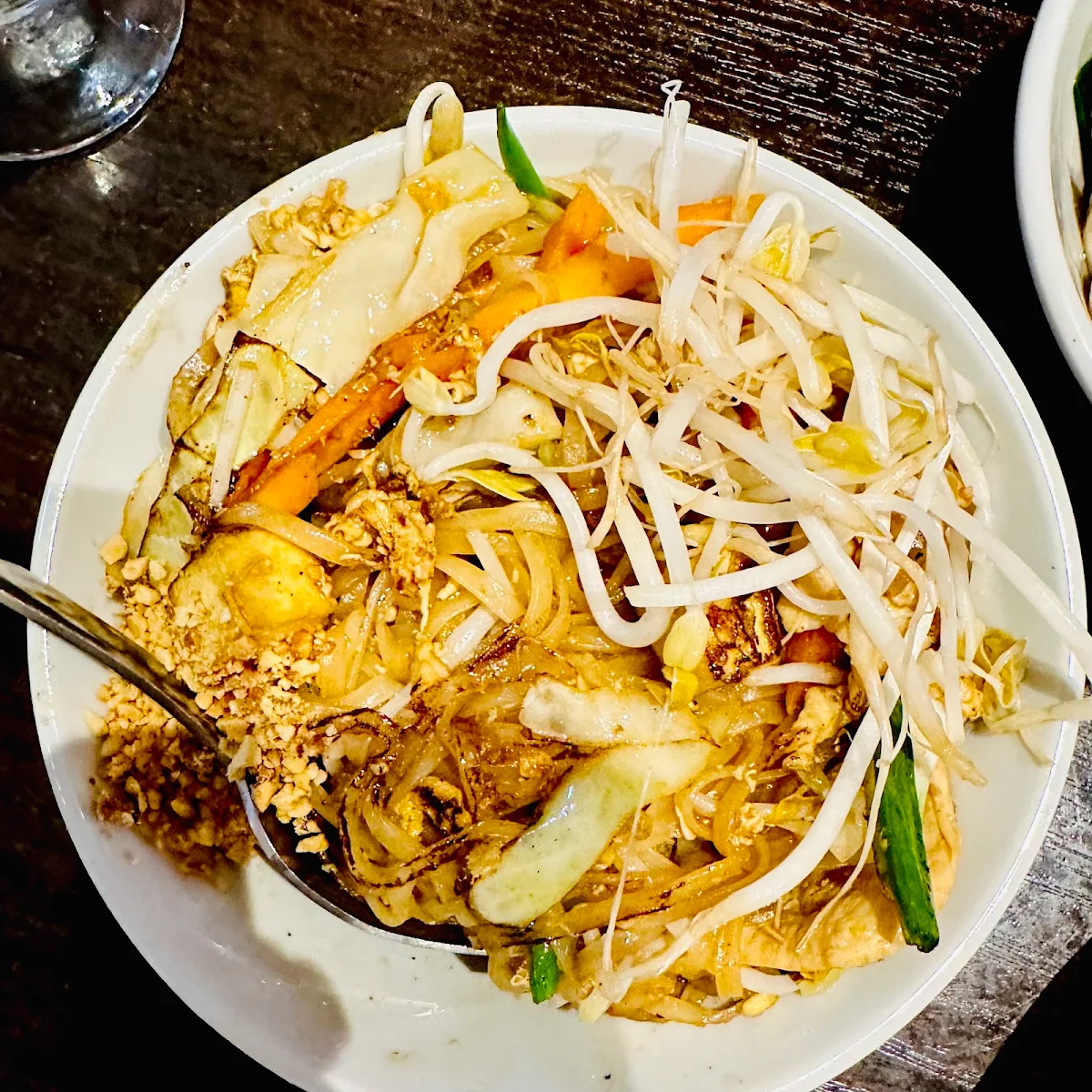 PUD Thai Kai Rice Noodles with Stir Fried Chicken