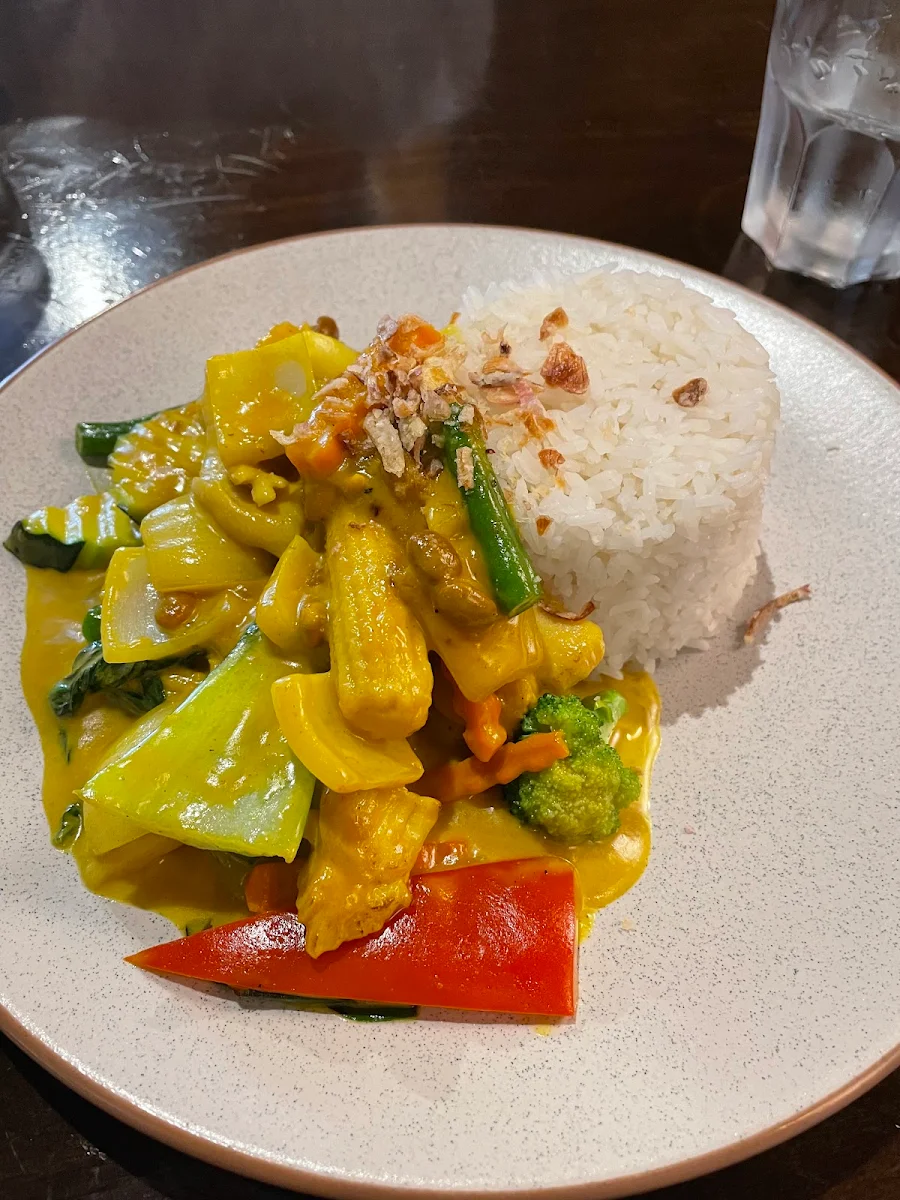 Curry Chicken Stirfry
