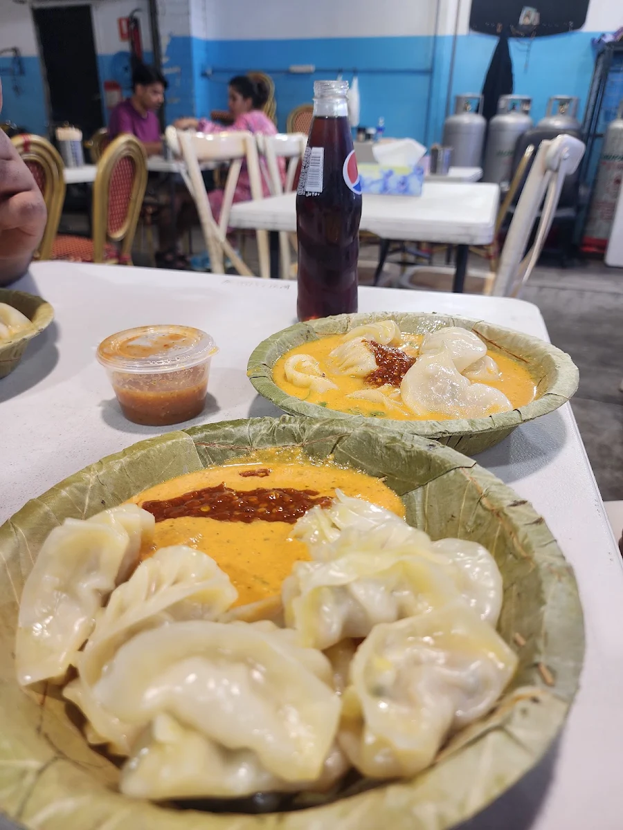 Highlights, Tapari Momo
