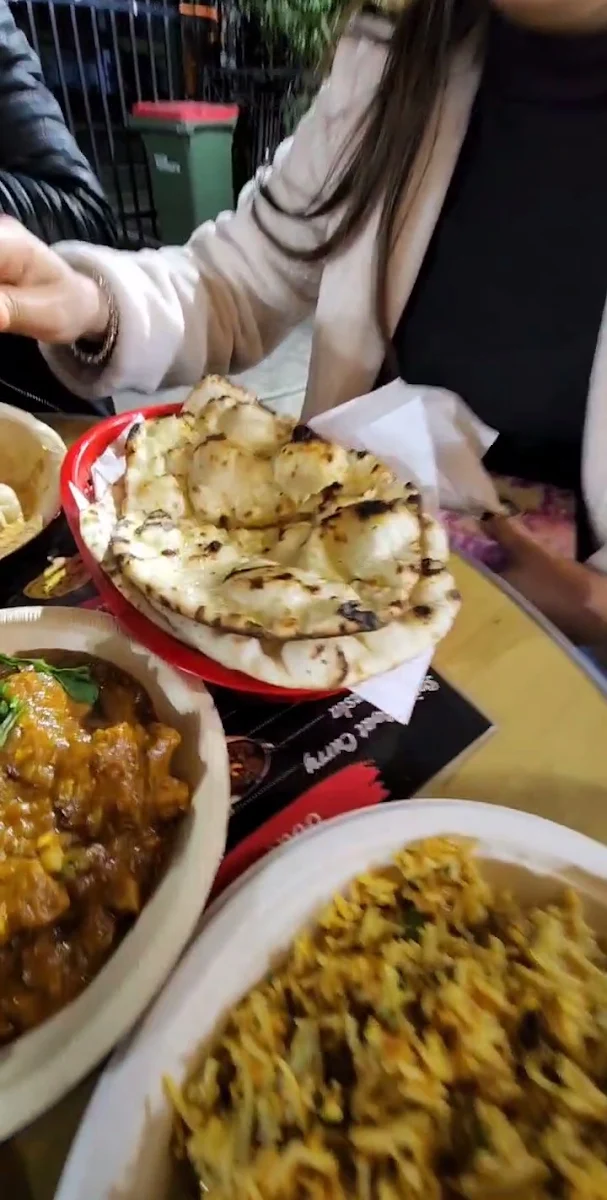 Naan, Tapari Momo