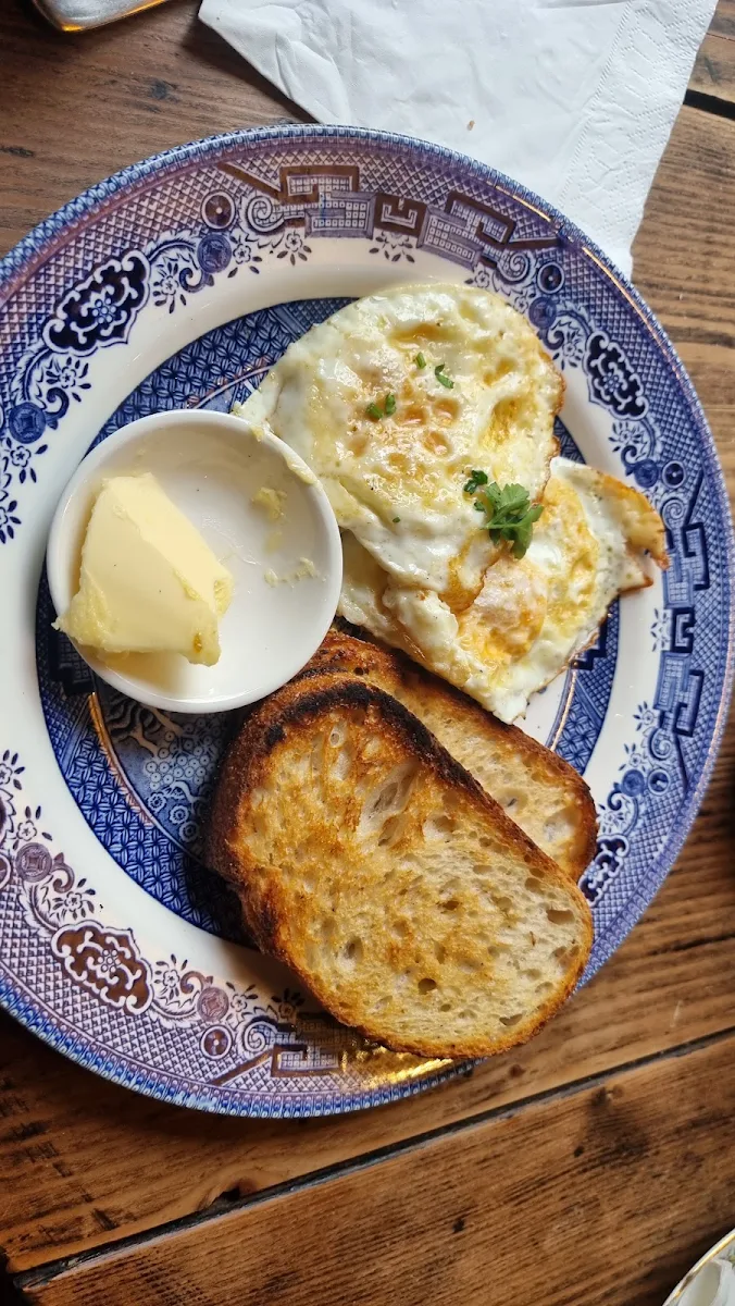 Highlights, Berrima Village Stores & Cafe