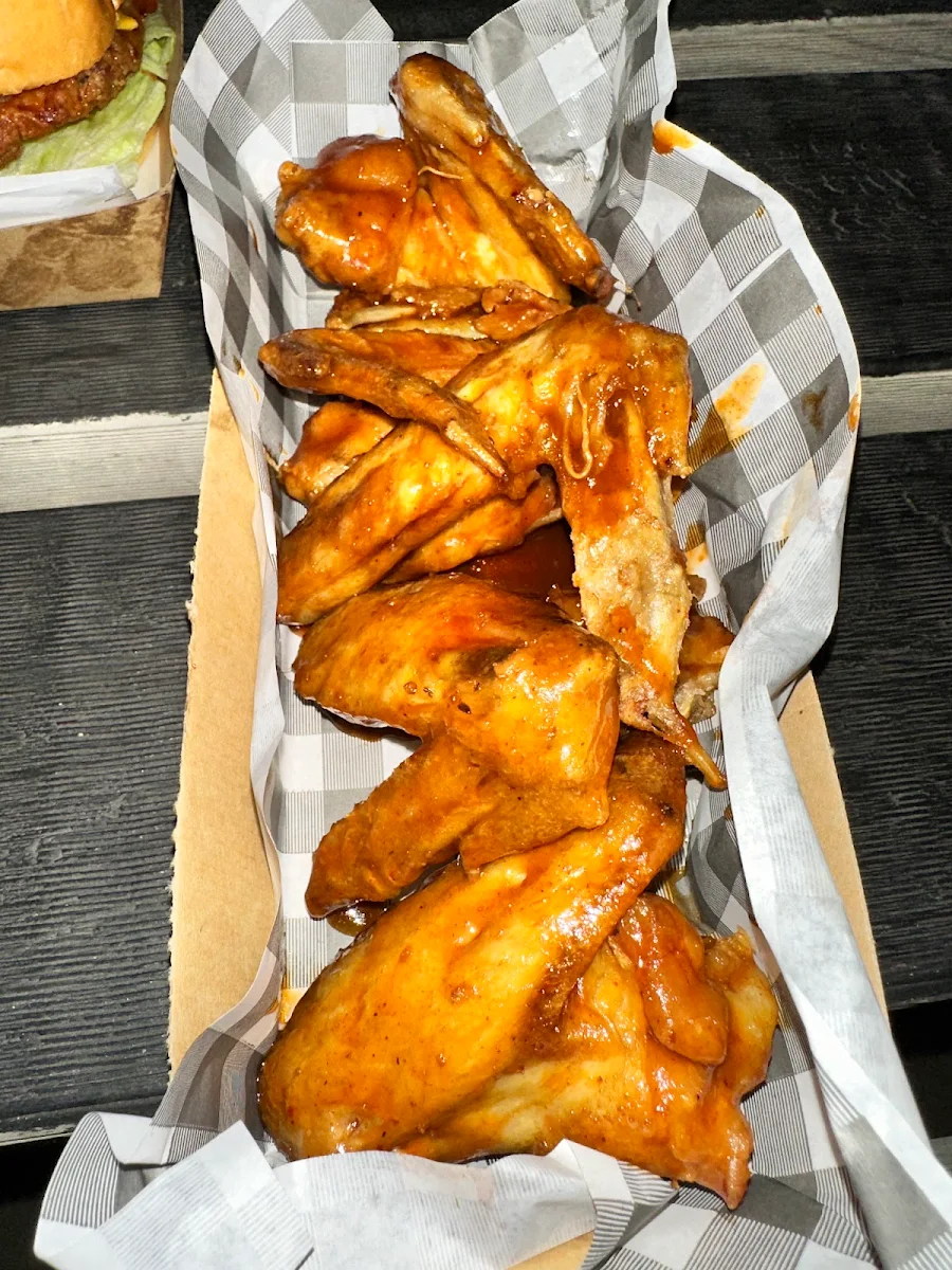 House Hot Sauce Wings 500g
