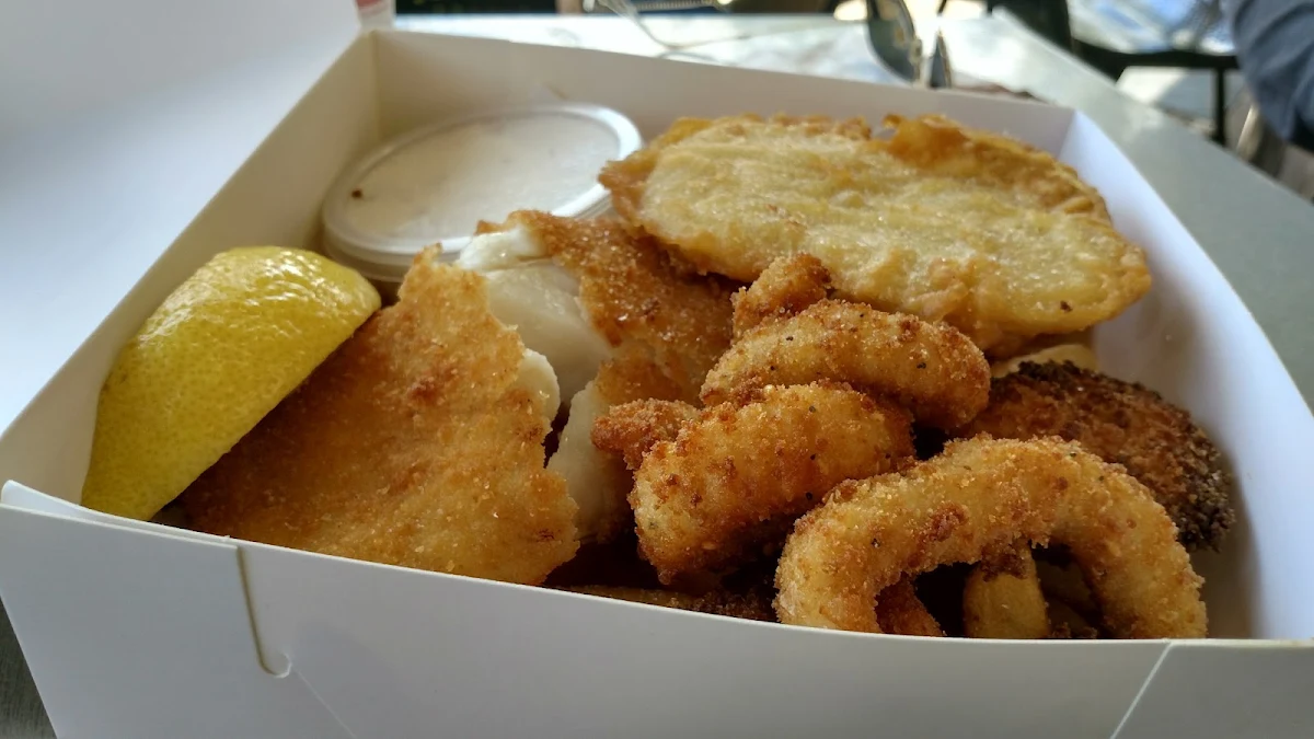 Highlights, Holy Mackerel Fish Cafe
