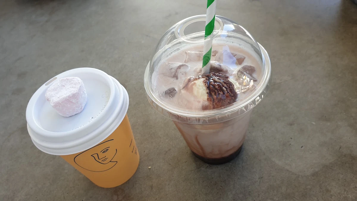 Hot Chocolate & Ice Chocolate