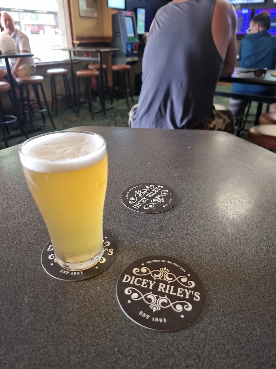 Highlights, Dicey Riley's Hotel
