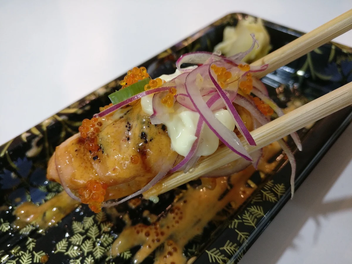 Aburi Salmon Sushi