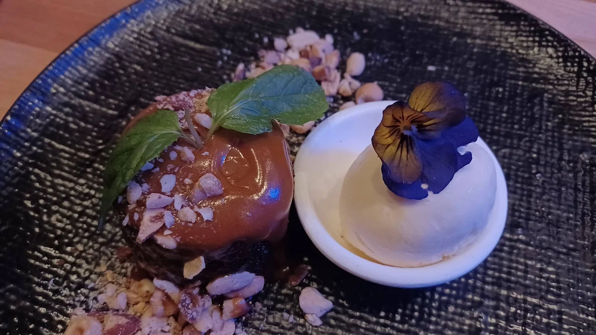 Sticky Date Pudding