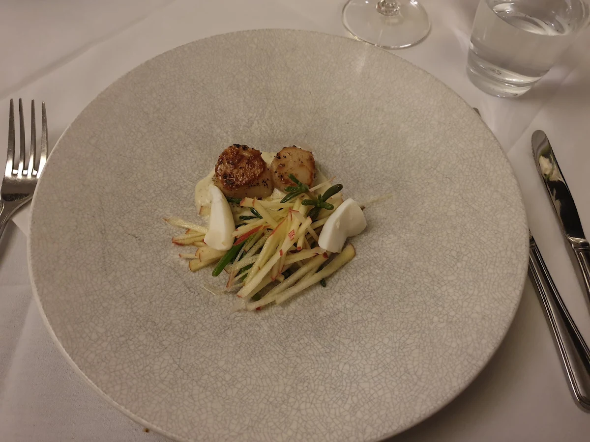 Seared Scallops, The Wintergarden Restaurant at Hydro Majestic