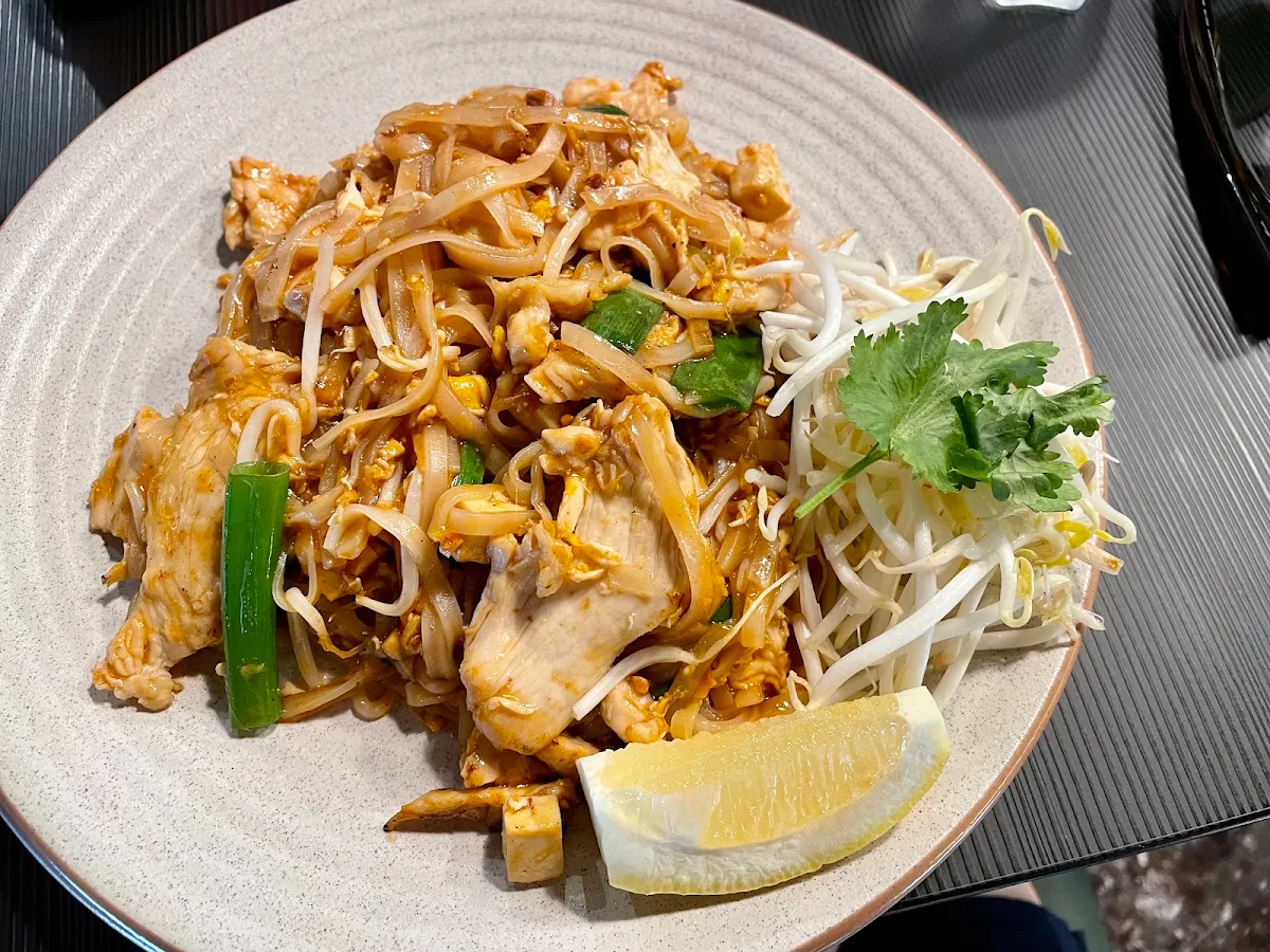 Chicken Pad Thai
