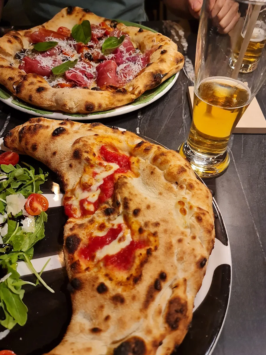 Calzone, Fratelli Restaurant Paddington