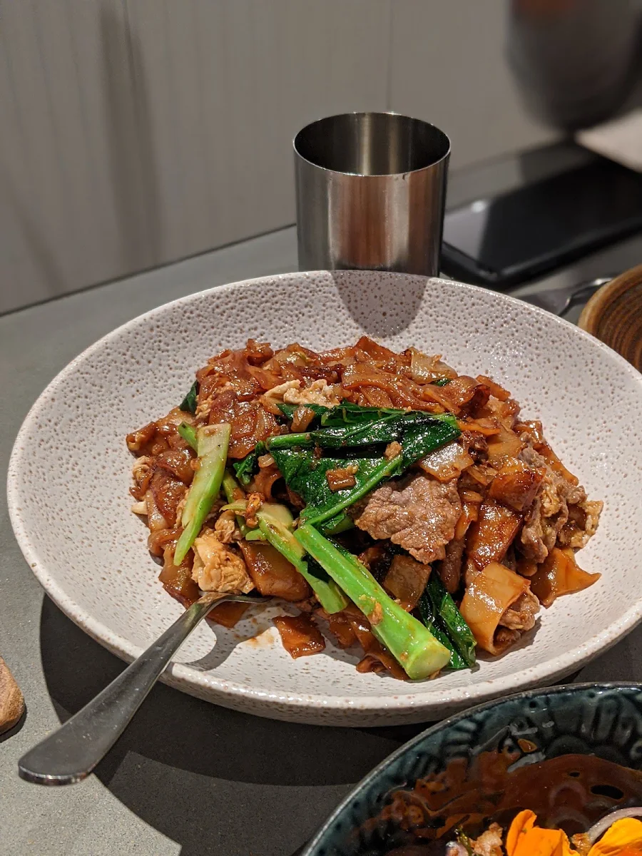 Pad See Eiw, Khao Pla Macquarie Centre