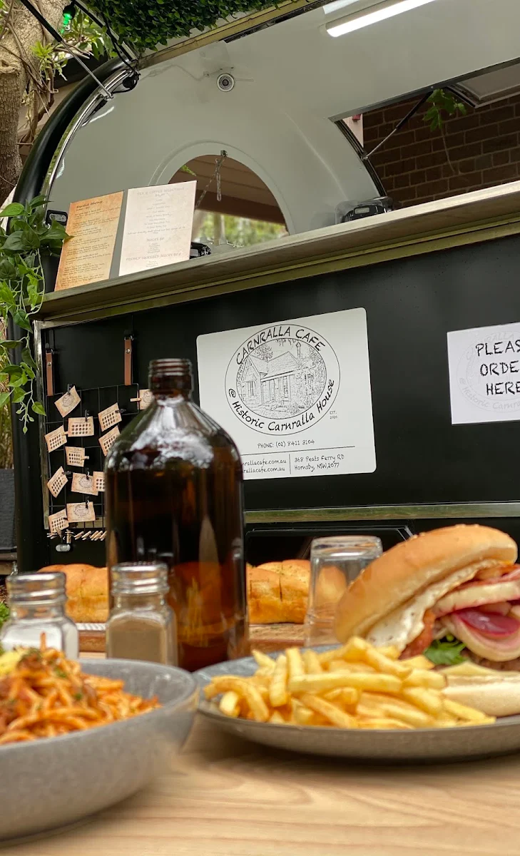 Highlights, Carnralla Cafe “ON TOUR"