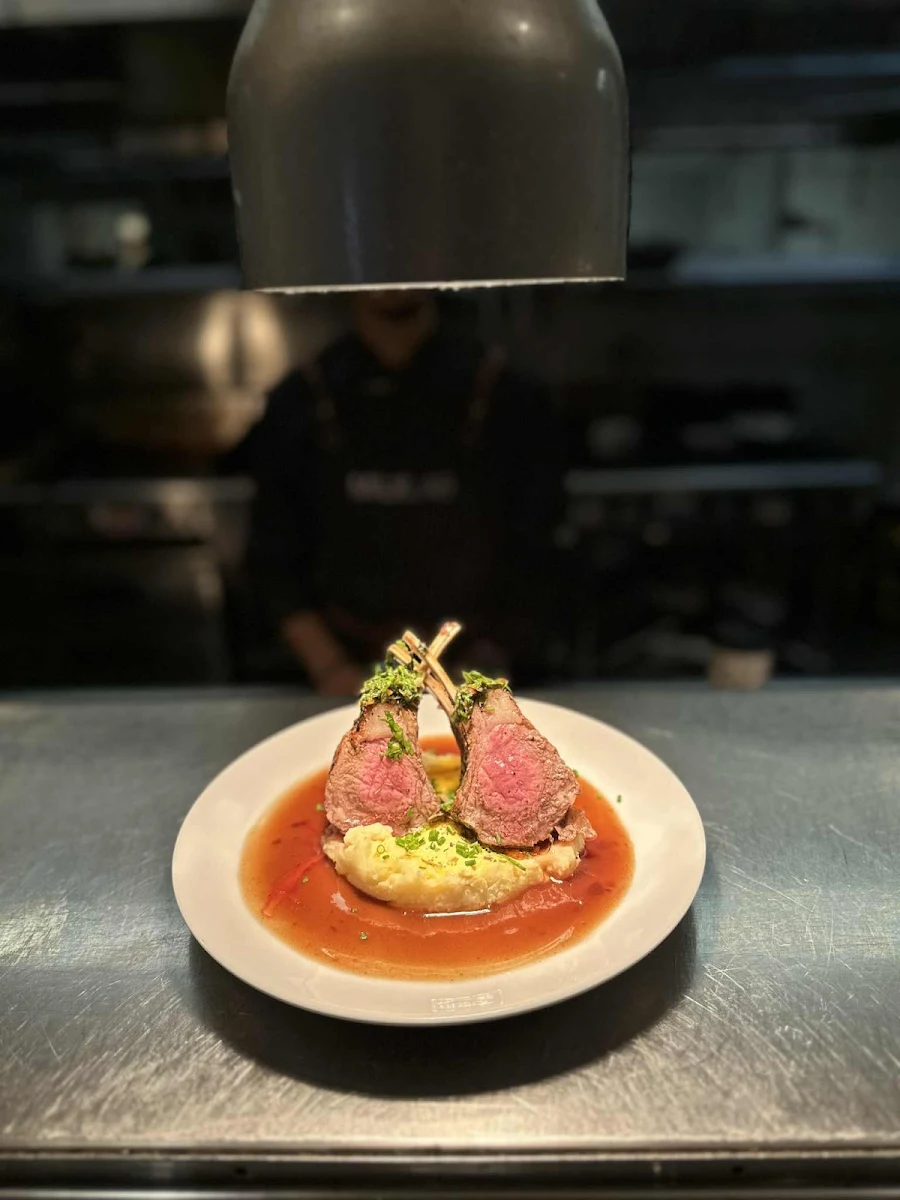 Highlights, Tavana Trattoria