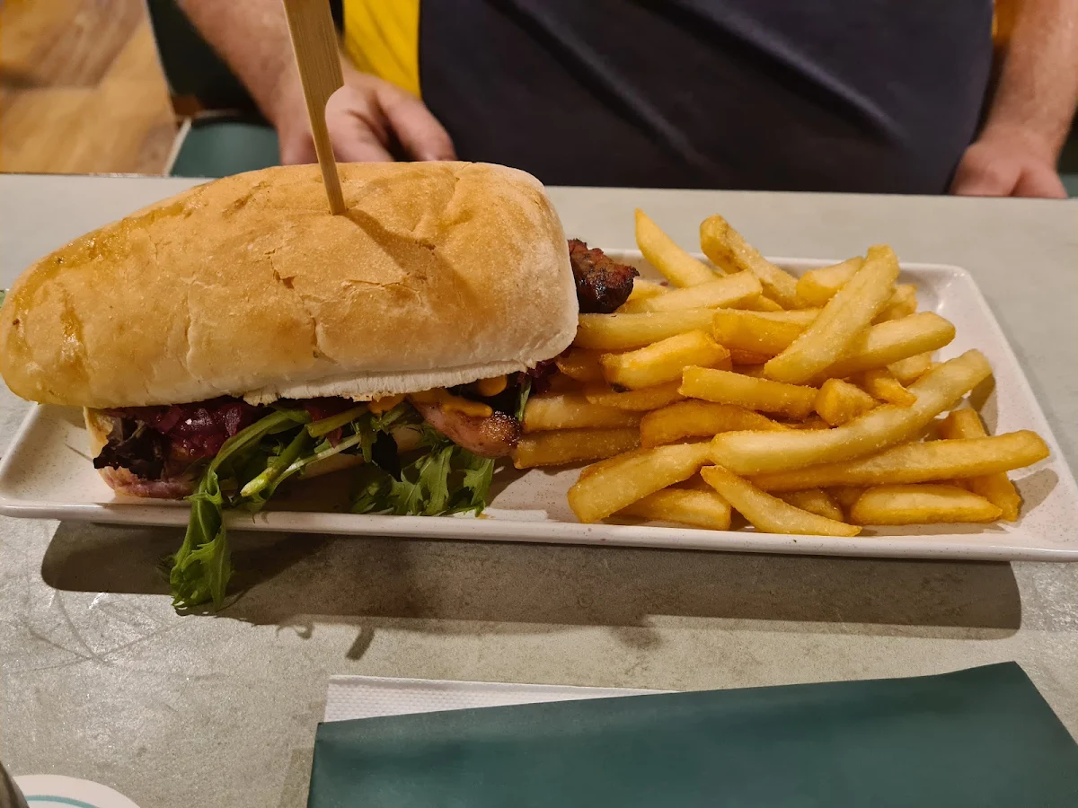 Brisket Sub, Toormina Hotel