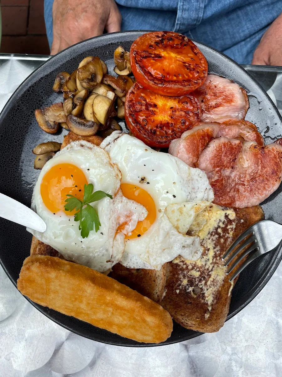 Big Breakfast, Cafe Coffea