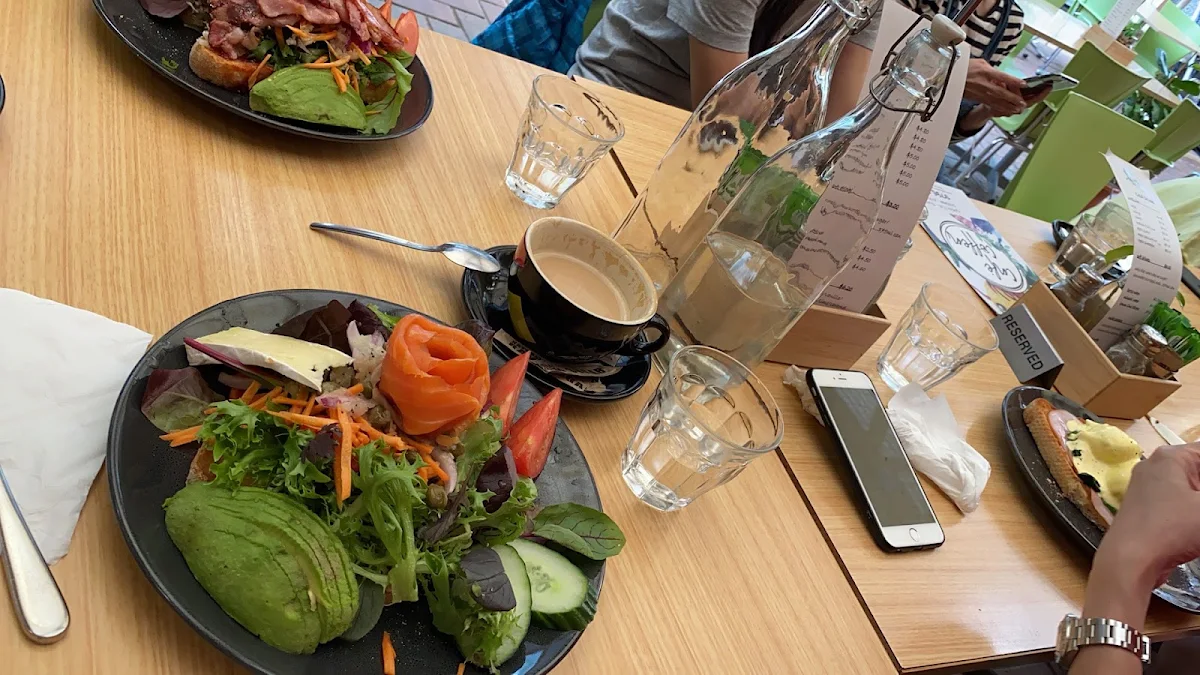 Highlights, Cafe Coffea