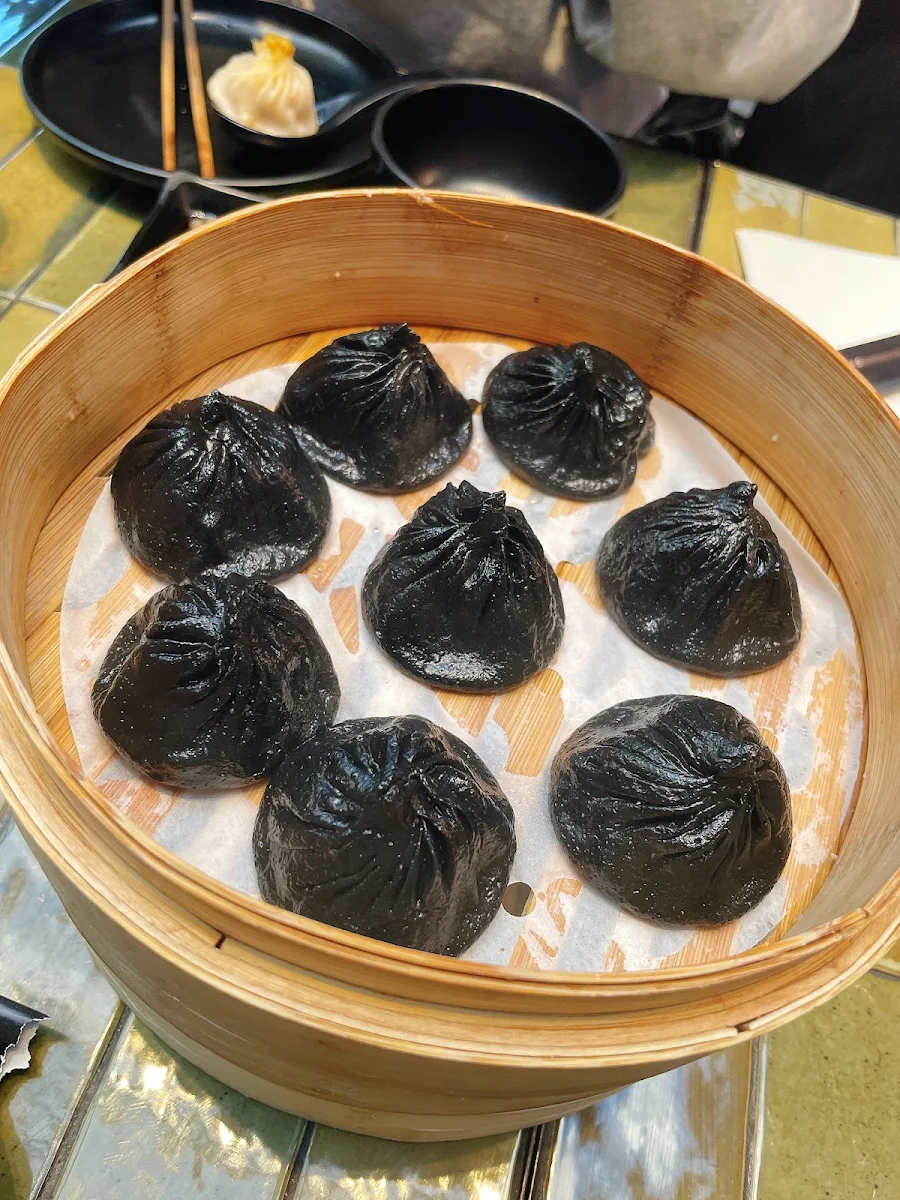 Steamed Black Truffle Xiao Long Bao 8 pcs