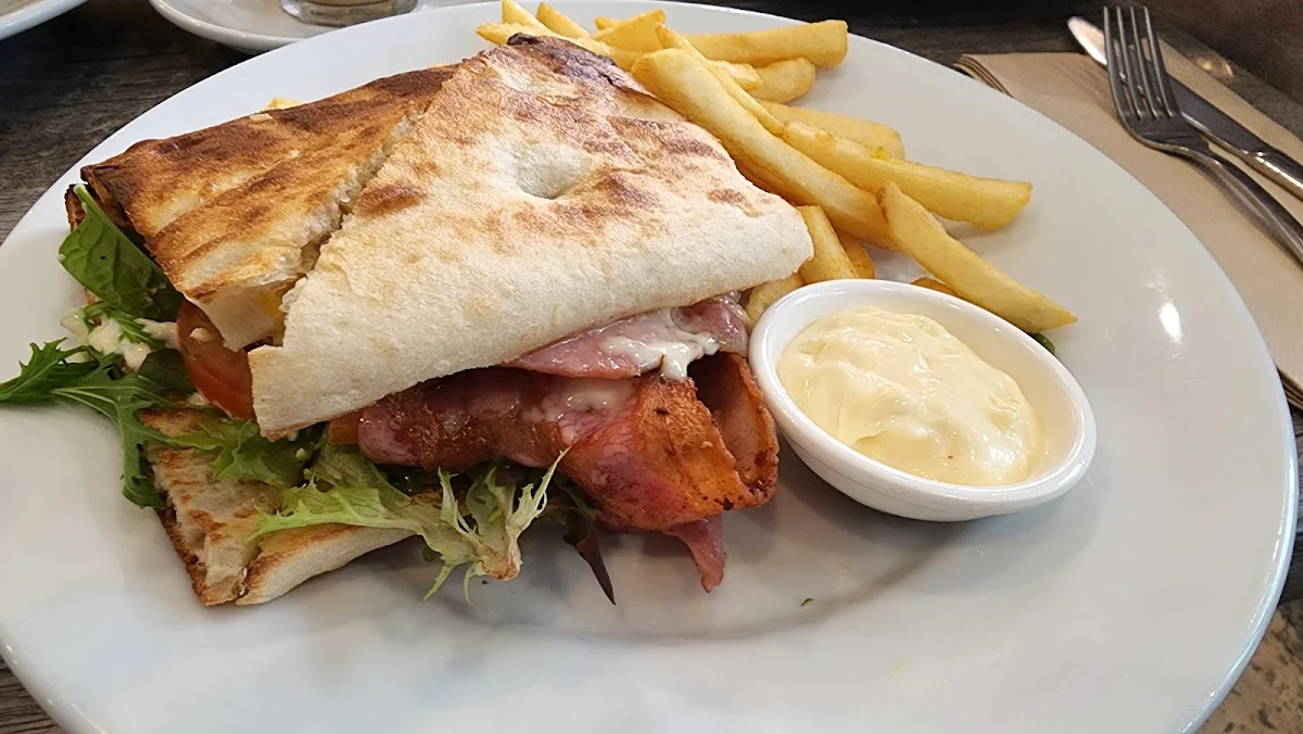 blt, Two Brothers Cafe
