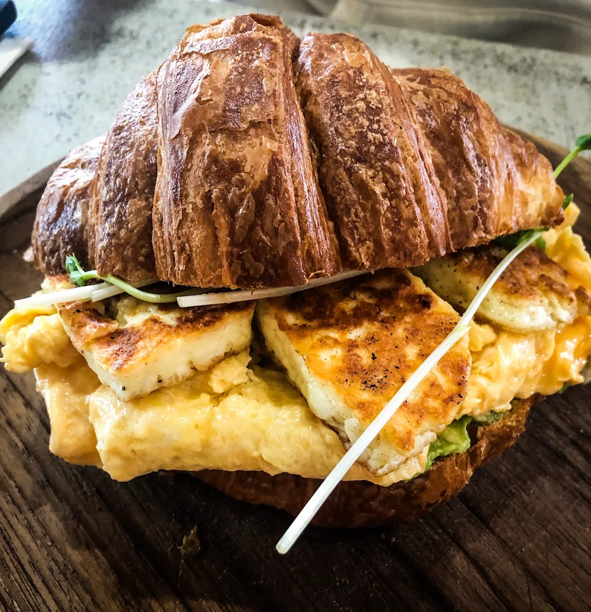 Brekkie Croissant