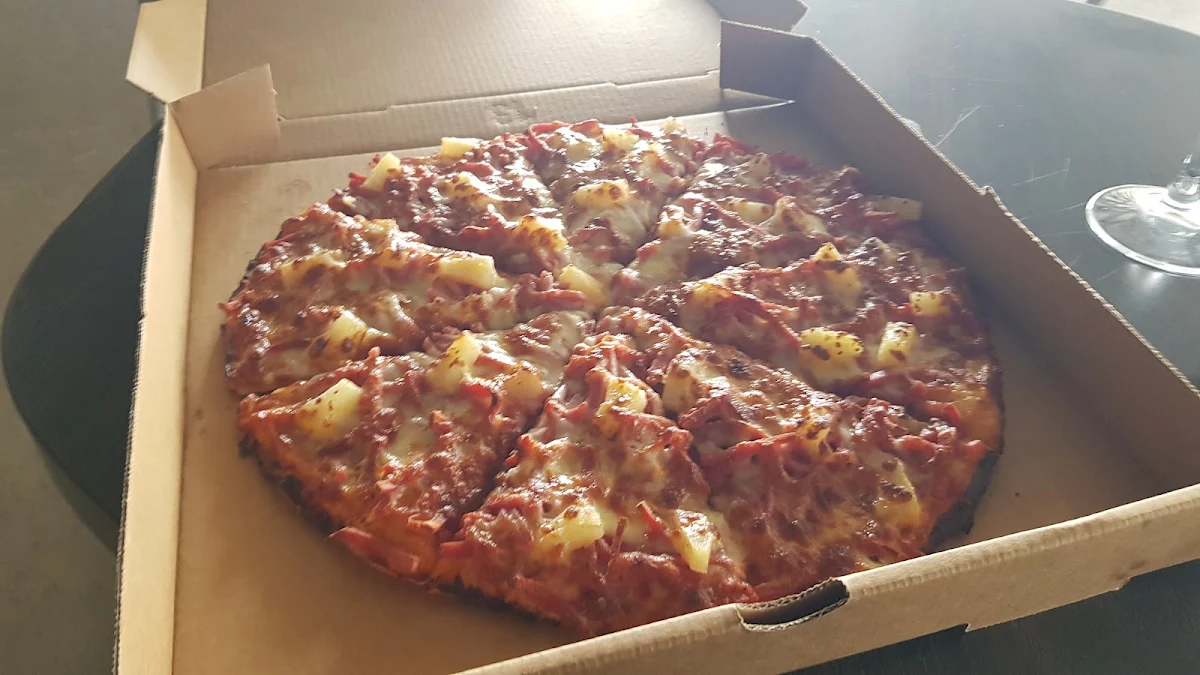 Hawaiian Pizza