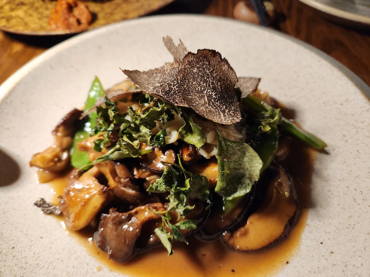 Black Truffle, Doju