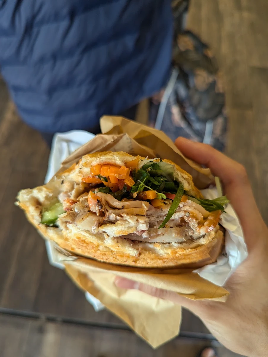 Highlights, Banh mi Phuong 18
