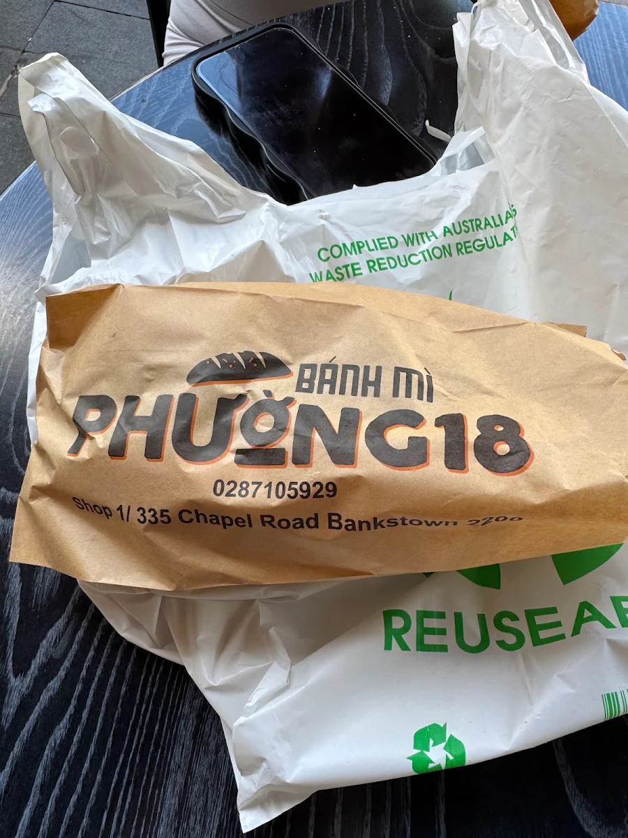 Highlights, Banh mi Phuong 18
