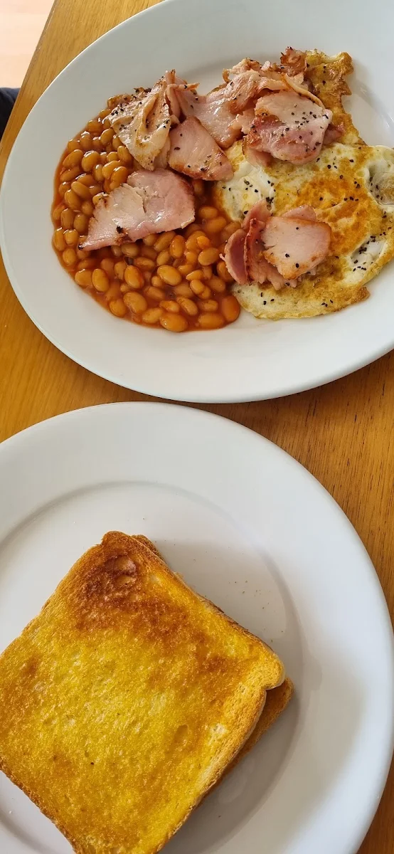 Highlights, Jerry's Cafe