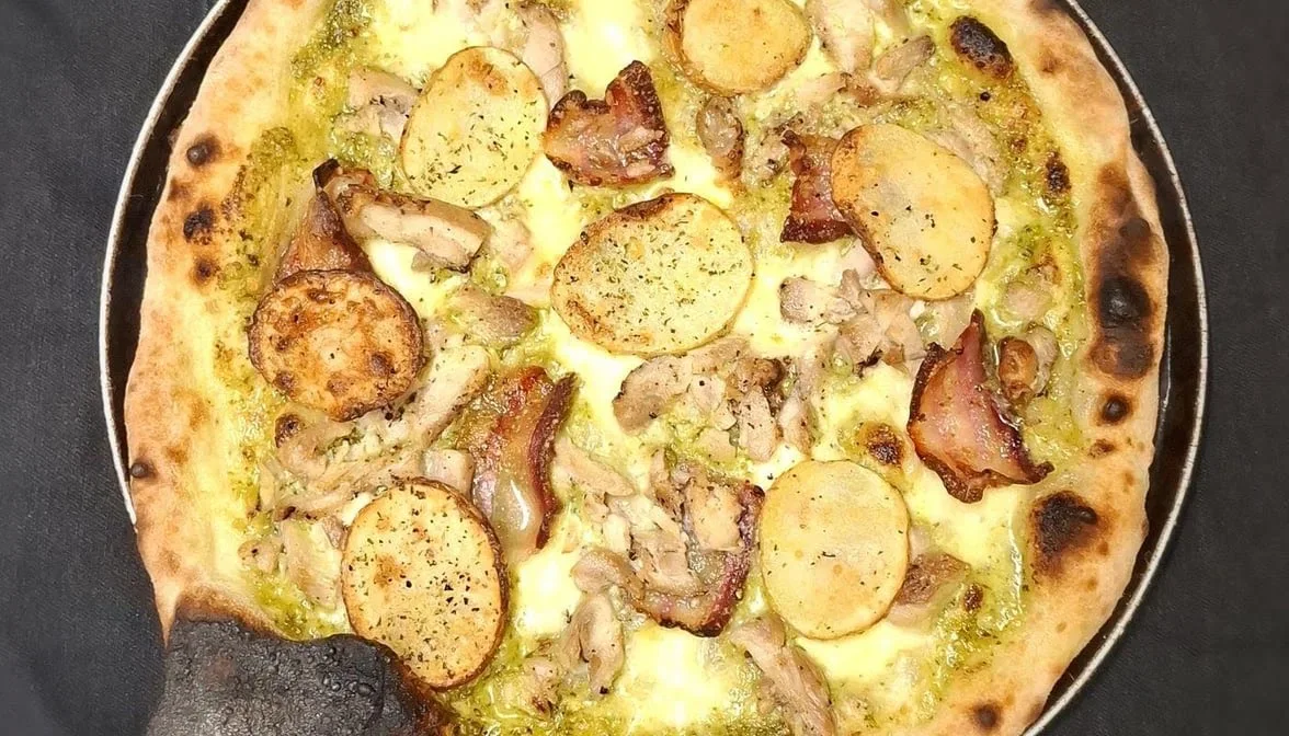 Highlights, Frankie Frankie Hot Pizza