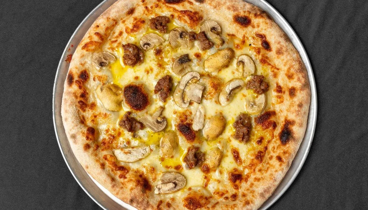 Highlights, Frankie Frankie Hot Pizza