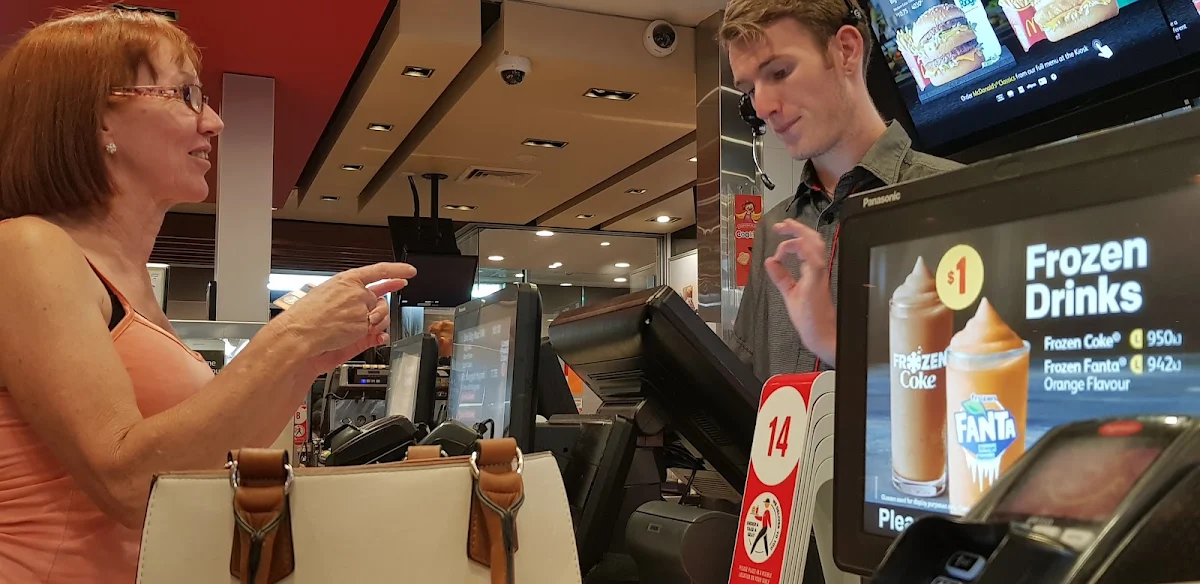 Service, McDonald's Armadale