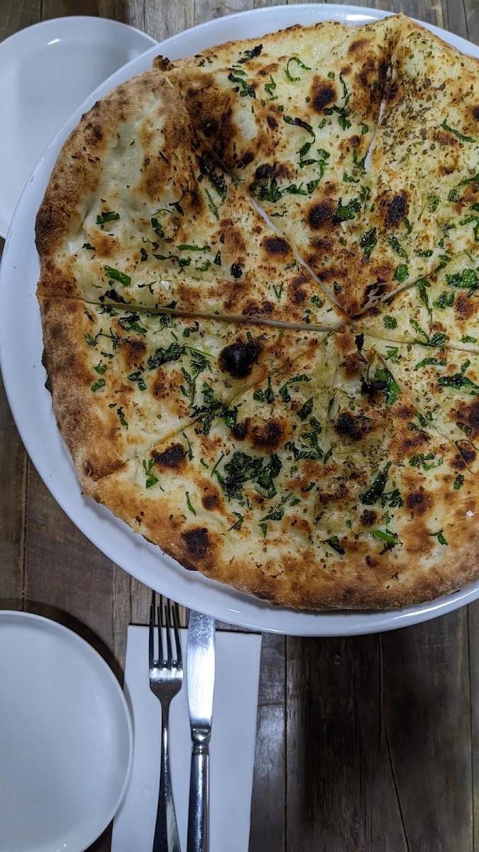 Garlic & Cheese Pizza
