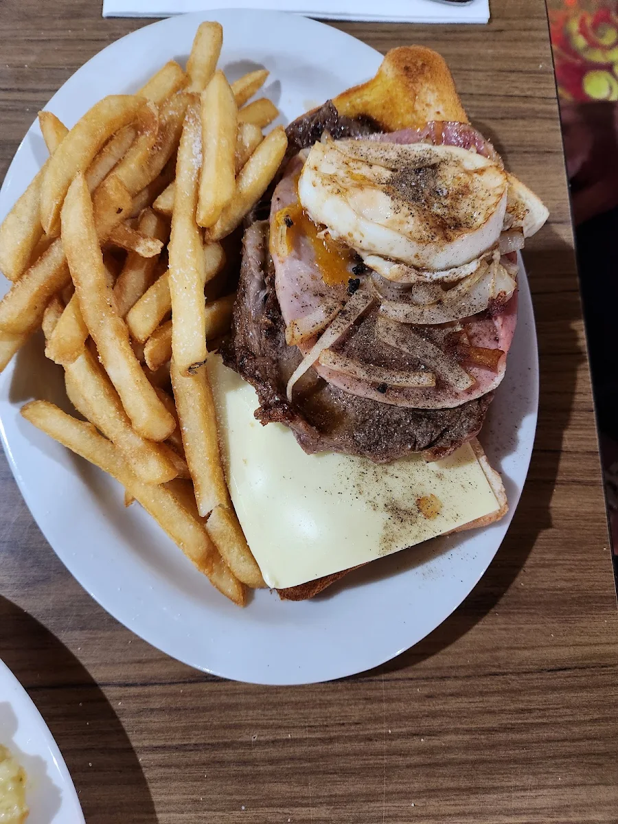 Highlights, Taylor's Palace Hotel