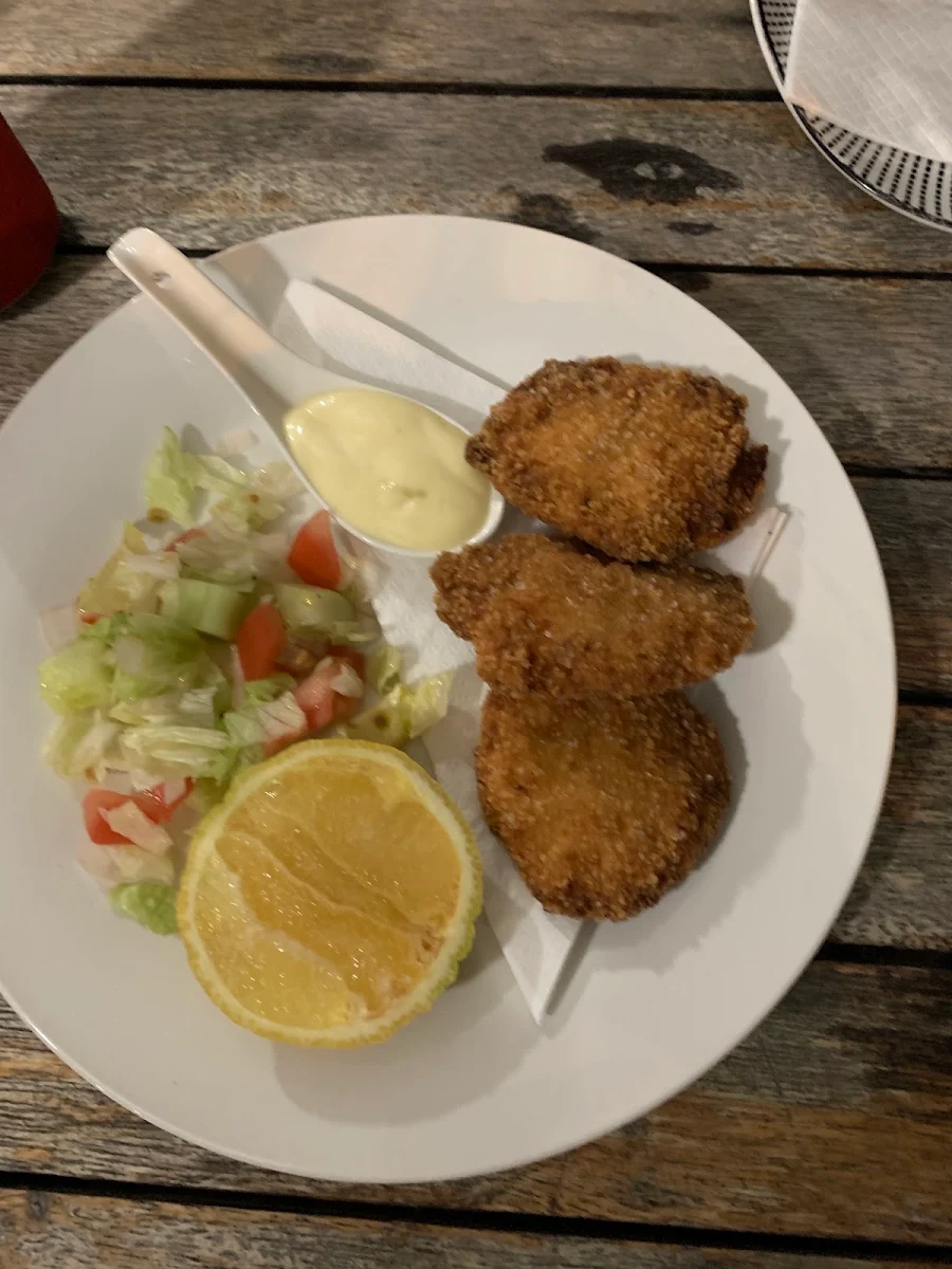 Fried Crocodile, Table 51