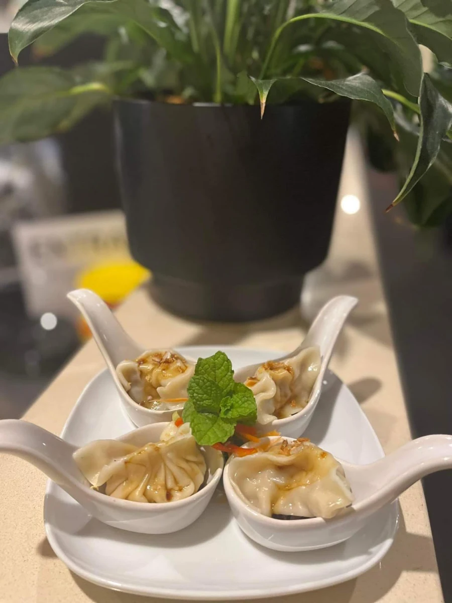 Highlights, Red Wok Thai
