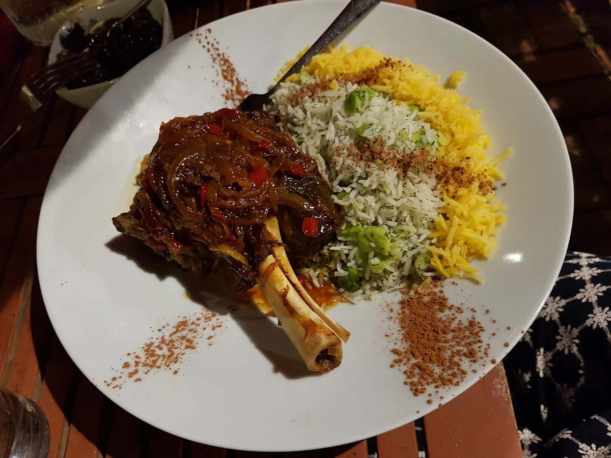 Lamb Shank, Lezizz Restaurant