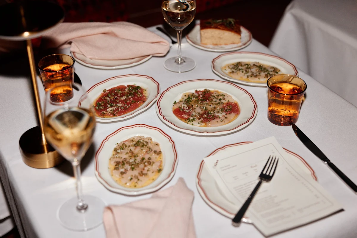 Highlights, Osteria Luna