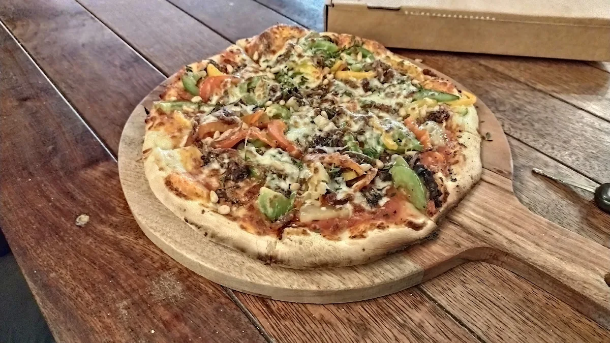 Vegetarian Supreme Pizza