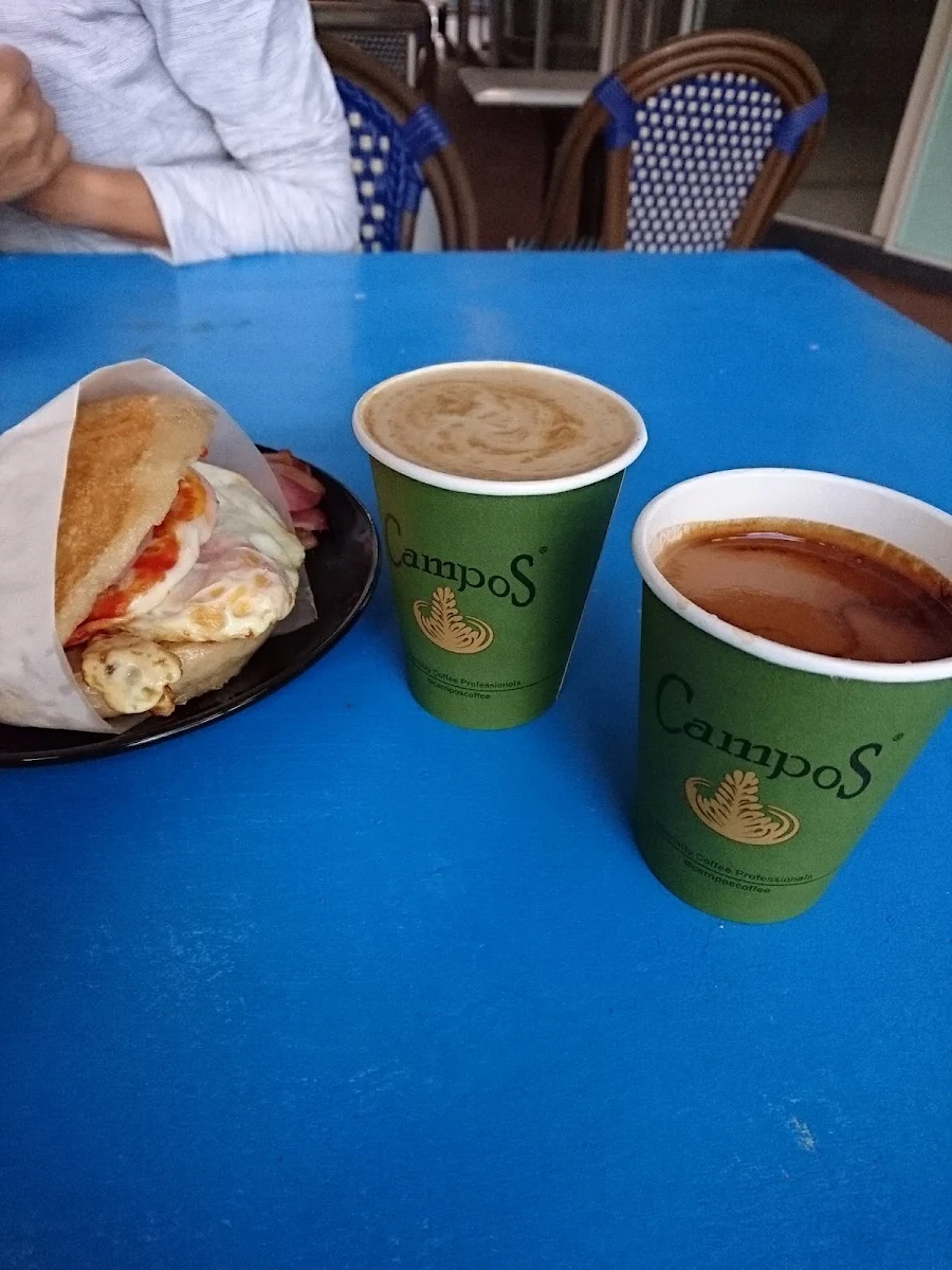 Bacon Egg Roll, Le 76 patisserie & Bakery