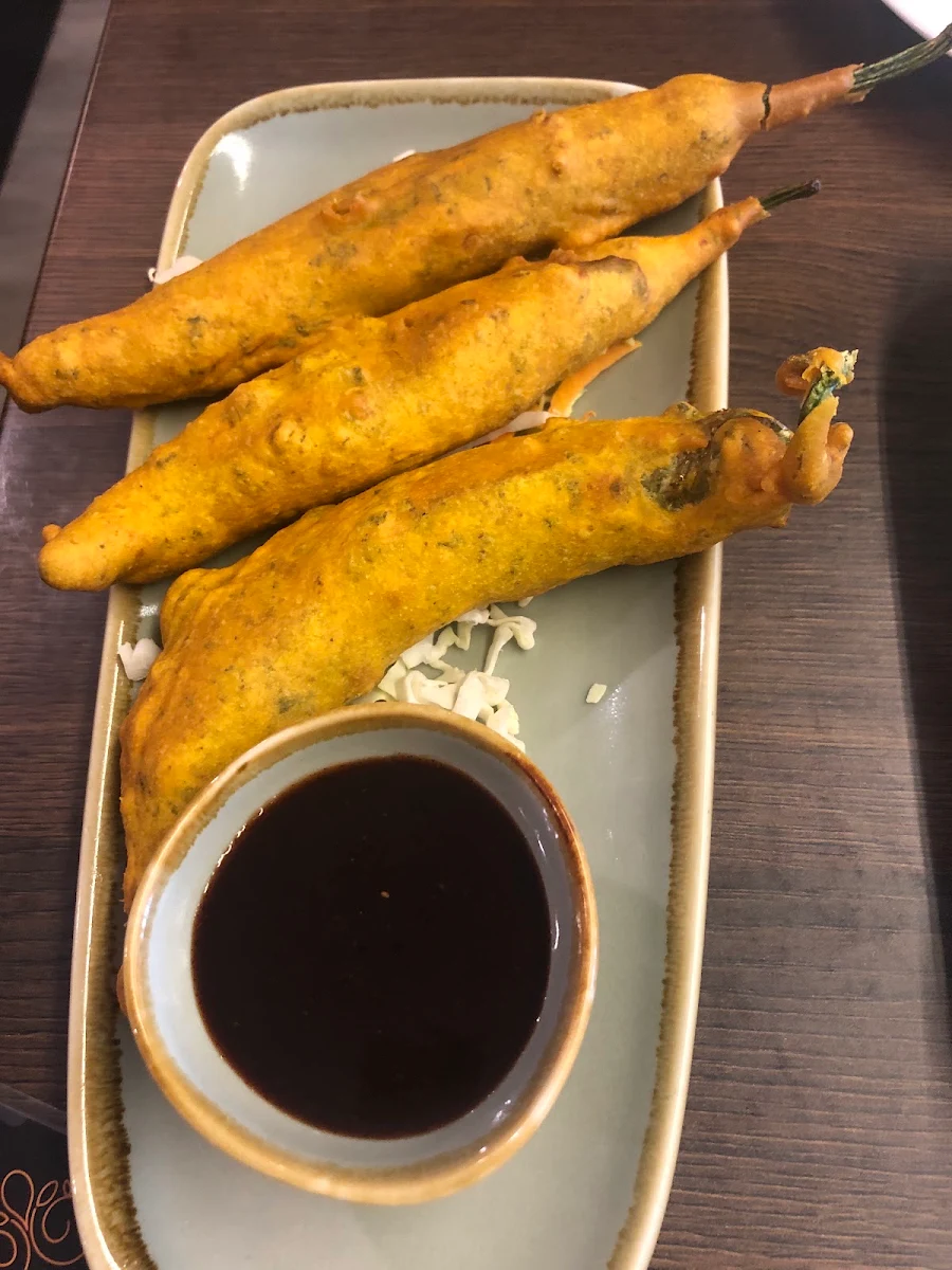 Chilli Pakora, Indian Moments