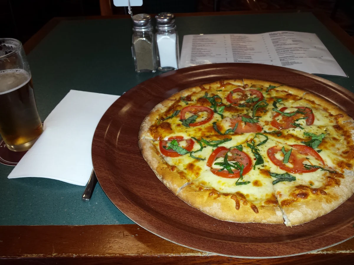Margarita Pizza and a Drink
