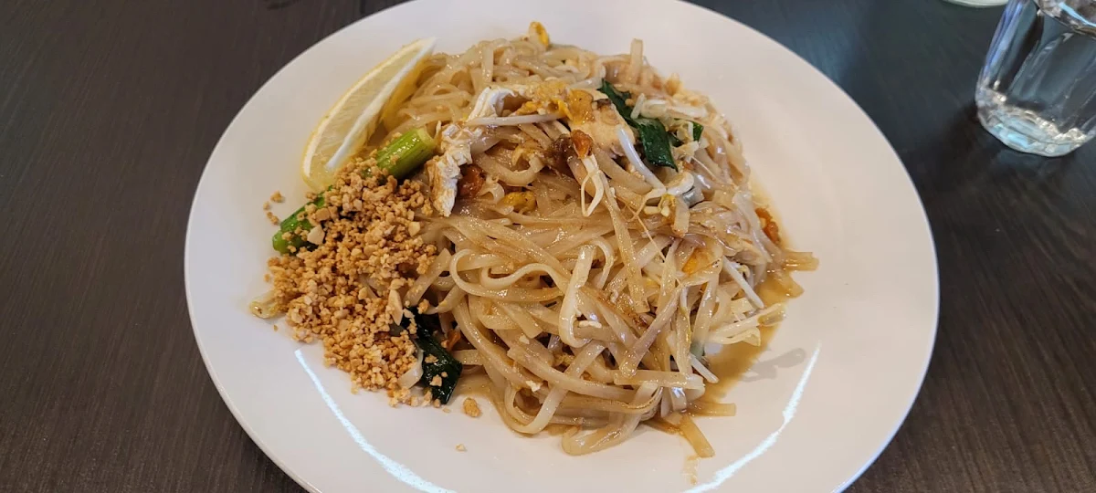 Chicken Pad Thai