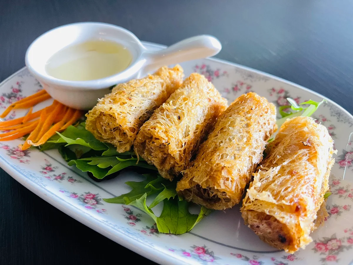 Seafood Net Spring Roll