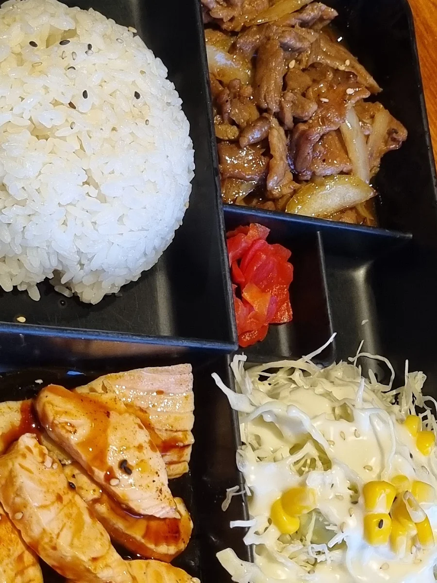 Salmon and Beef Bento