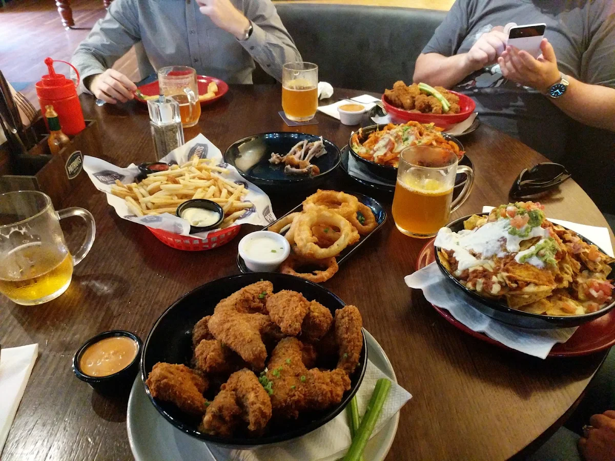 Highlights, Patriots Sports Bar