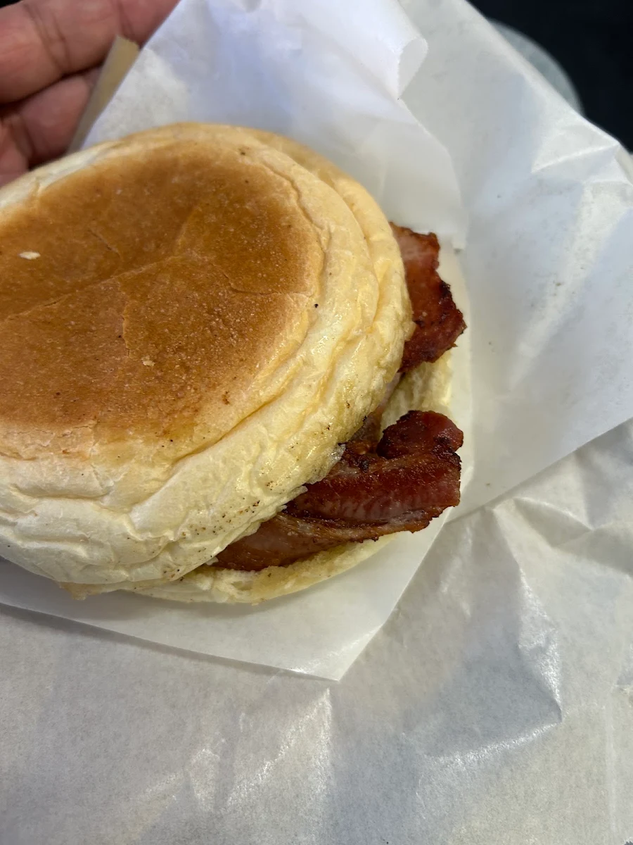 Bacon and Egg Roll, Kobuta Cafe