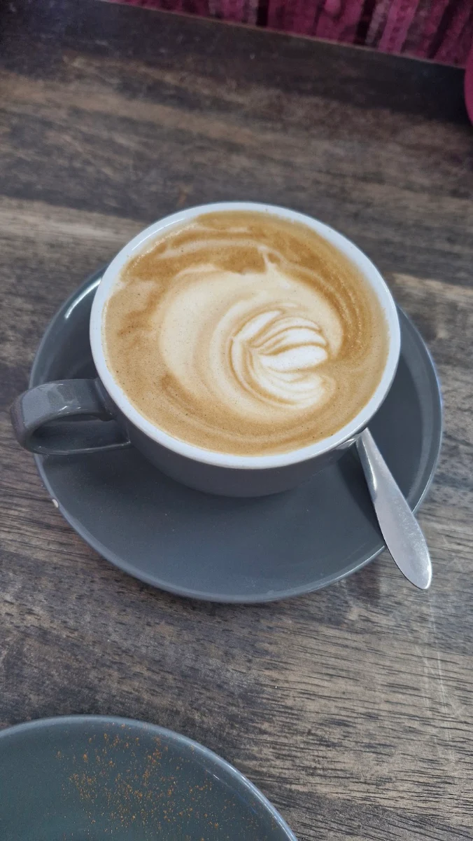 Flat White, A Classy Cafe & Espresso Bar